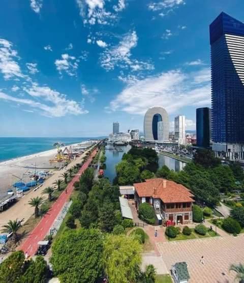 Batumi Appartments Esterno foto